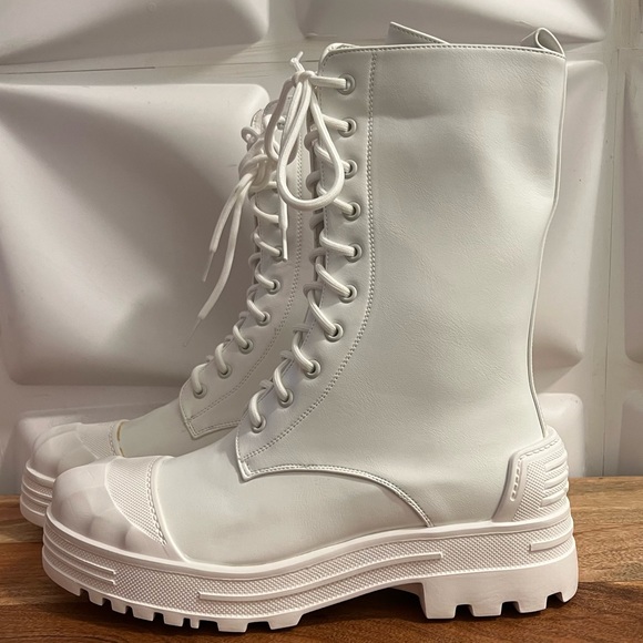 New combat boots - Picture 2 of 5